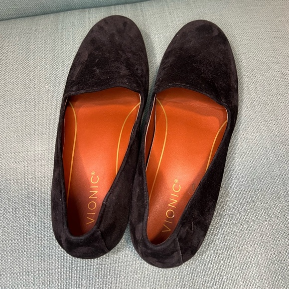 Vionic Willa slip on flat comfort orthotic loafer suede black womens size 7 GUC - Picture 2 of 10